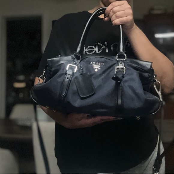 Classic Prada - Picture 7 of 9